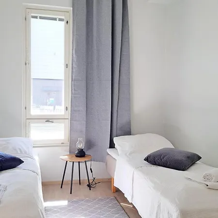 Apartamento Kotimaailma - Uusi Kolmio Hyvaellae Pohjaratkaisulla - Kullervonkatu *