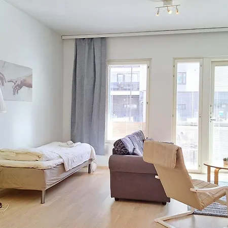 Kotimaailma - Uusi Kolmio Hyvaellae Pohjaratkaisulla - Kullervonkatu Apartment