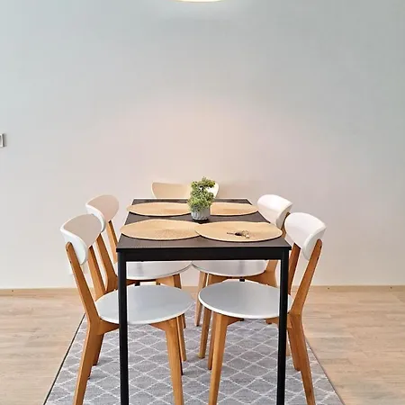 Kotimaailma - Uusi Kolmio Hyvaellae Pohjaratkaisulla - Kullervonkatu